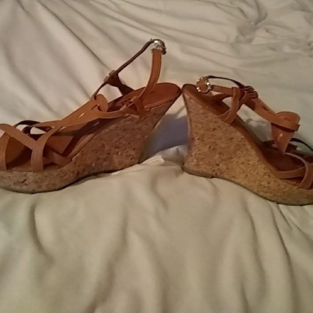 Neutral Wedges - Picture 3 of 3
